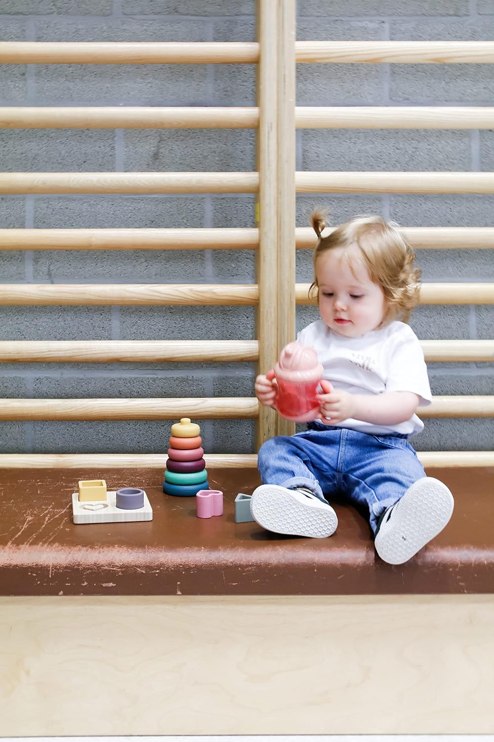 Nuby silikonski zložljivi stolp piramida 6m+ 6-delni