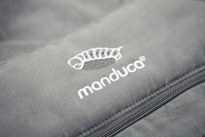 MANDUCA XT nosidełko klamrowe z bawełny organic, szare, z logo Manduca i suwakiem