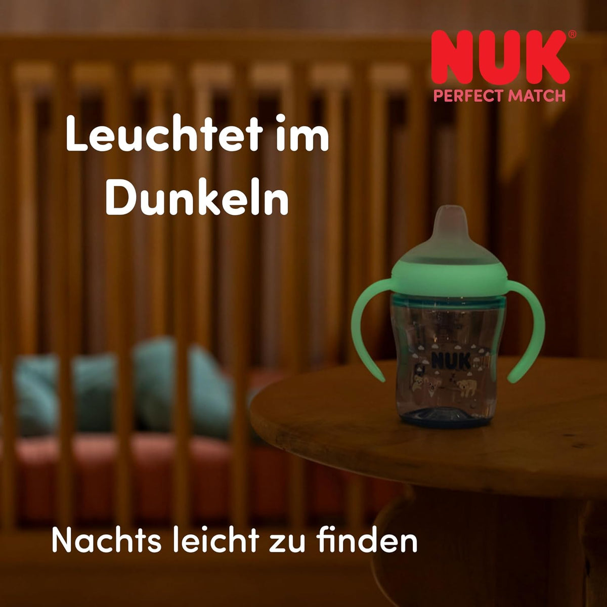NUK Perfect Match csöpögésmentes pohár 150 ml 6 hó+ SÖTÉTBEN VILÁGÍT