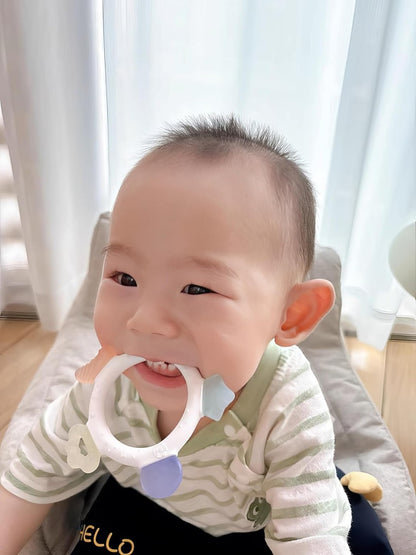 AKOLIK izjemno mehko silikonsko grizalo za masažo 9,5 cm 3 m+