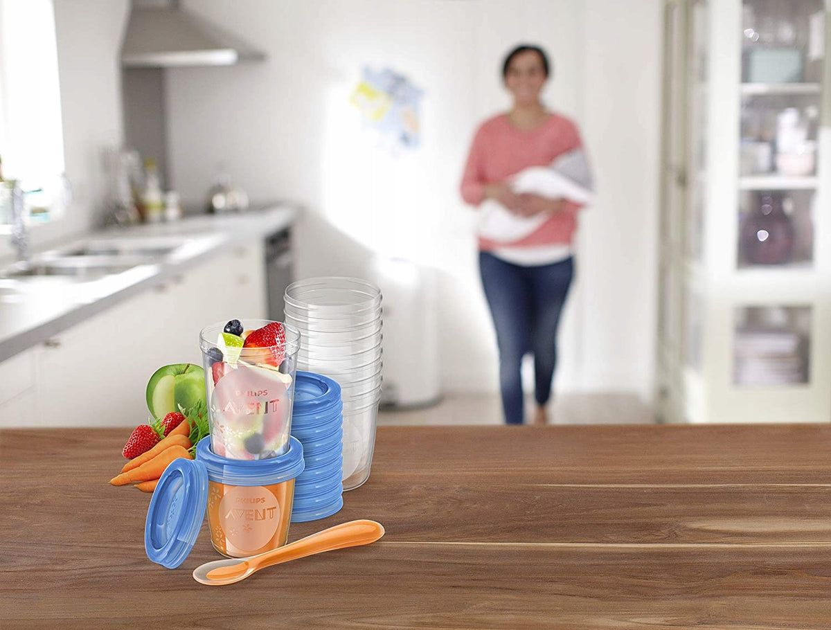PHILIPS AVENT pojemniki na żywność x20 z pokrywkami, łyżeczką i świeżą żywnością w kuchni