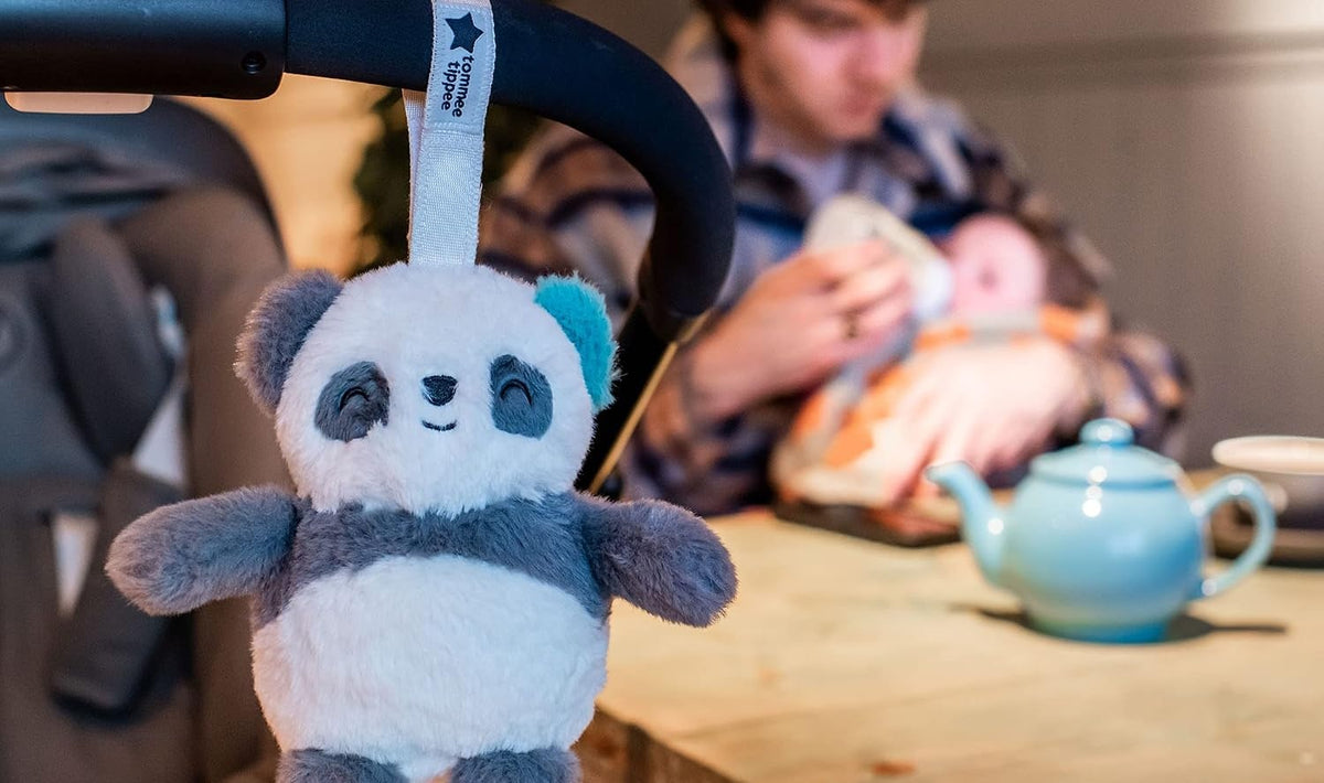 TOMMEE TIPPEE PipPanda pendente para carrinho com caixa de música e luz 12 cm