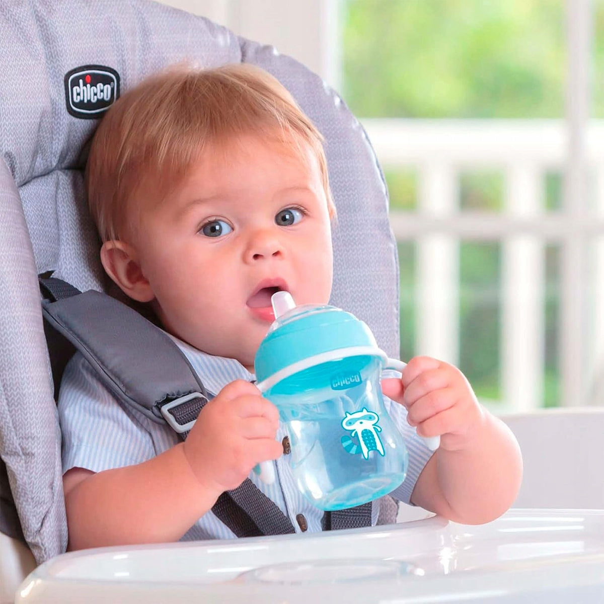 CHICCO Transition Cup hrnek nekapající s náustkem a držadly 200 ml 4 m+
