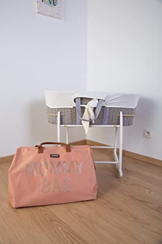 Childhome Mommy Bag – różowa torba na tle pokoju