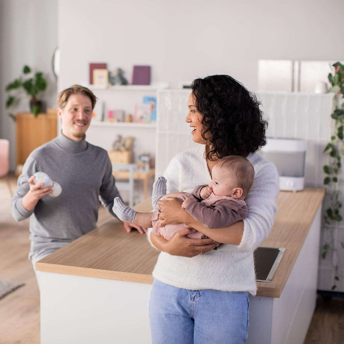 PHILIPS AVENT elektryczny sterylizator parowy U w użyciu w domu, biało-szary sterylizator do butelek i akcesoriów