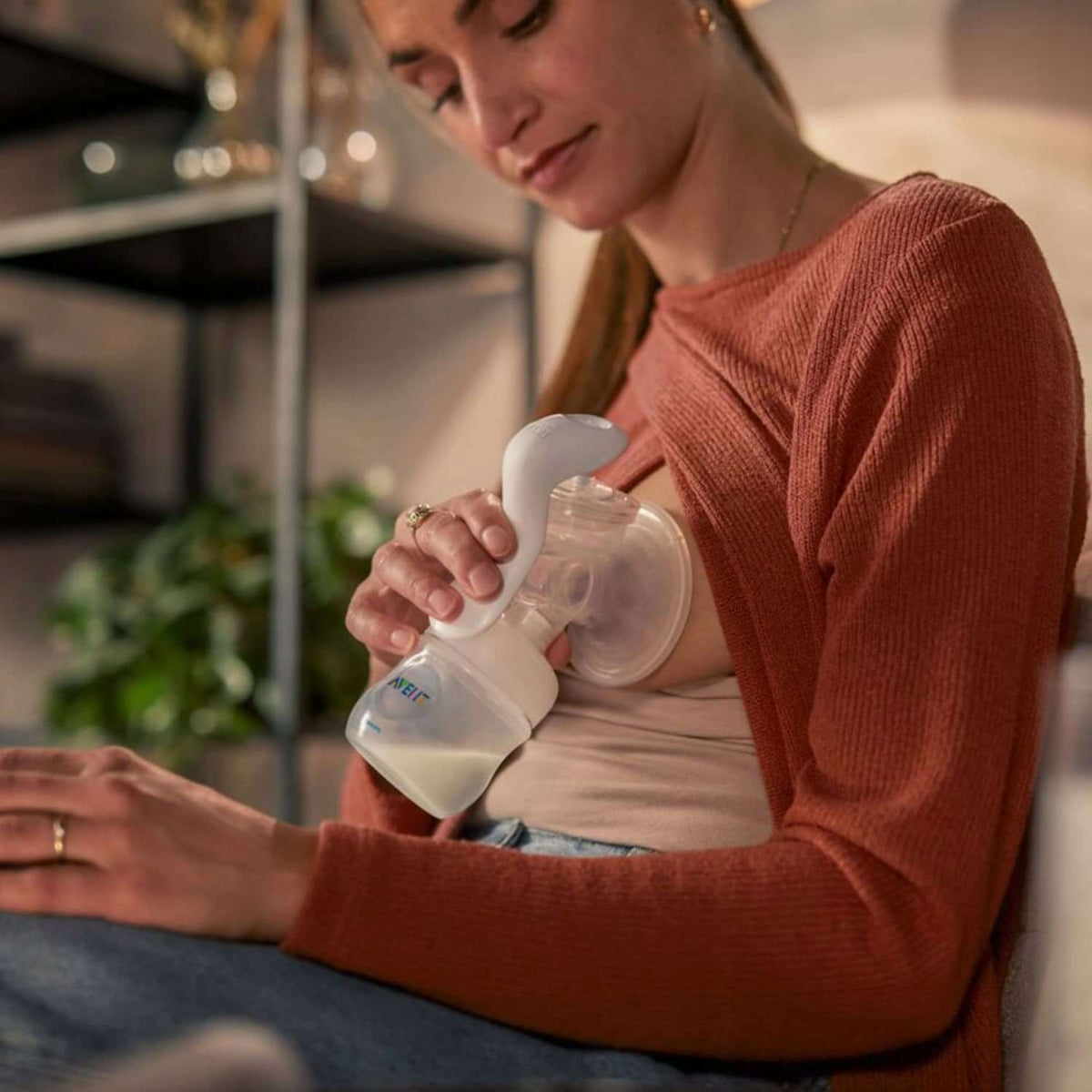 PHILIPS AVENT Natural SCF430/10 laktator ręczny, biały, z butelką Natural 125 ml i technologią Natural Motion